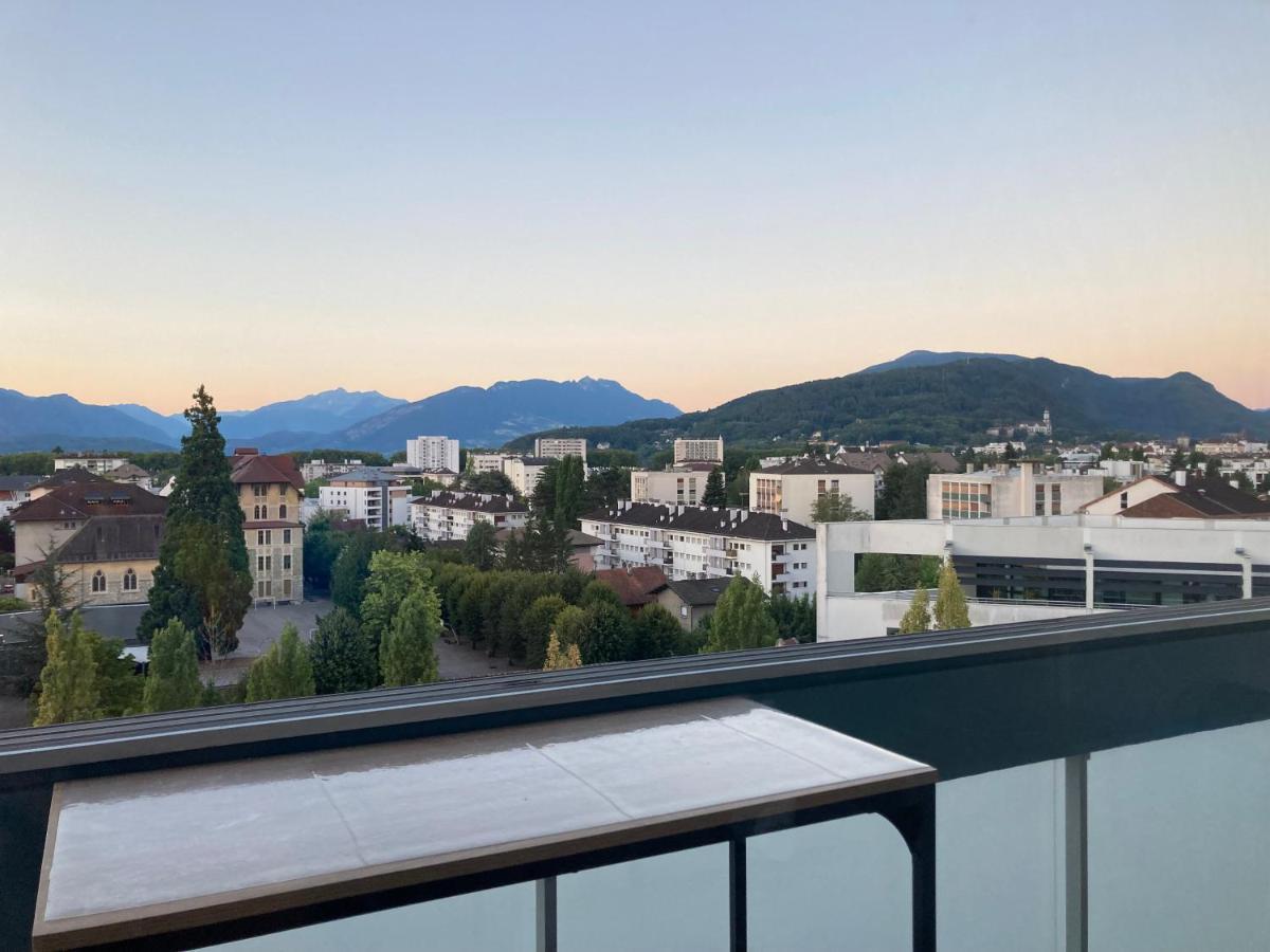 Luxueux Appartement T4 - Lac 5 Min - Parkings Privatifs - Vue Lac Et Montagne Annecy Exterior photo